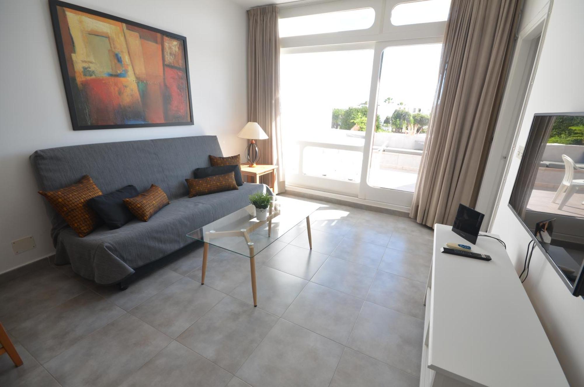 Miri Costa Teguise